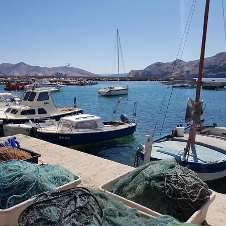 Bugi Πανσιόν 3*