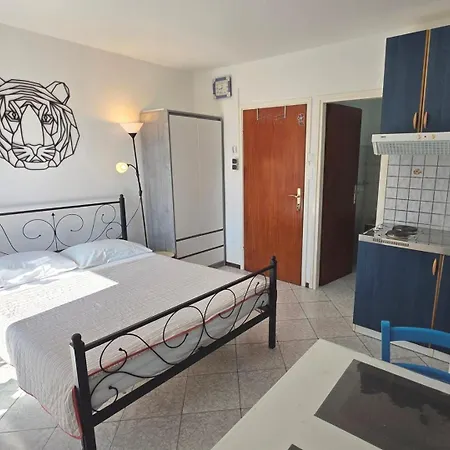 Pensión Bugi Baška