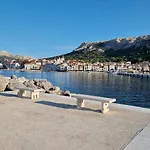 Gostinjska kuća Bugi 4*
